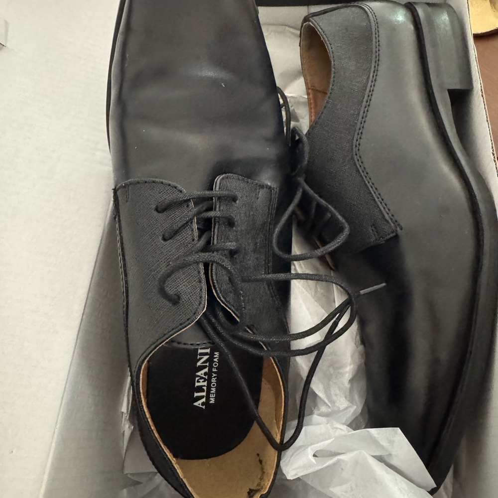 9.5 men’s dress shoed